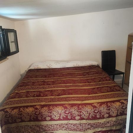 Little Lucia Apartman Acilia Kültér fotó